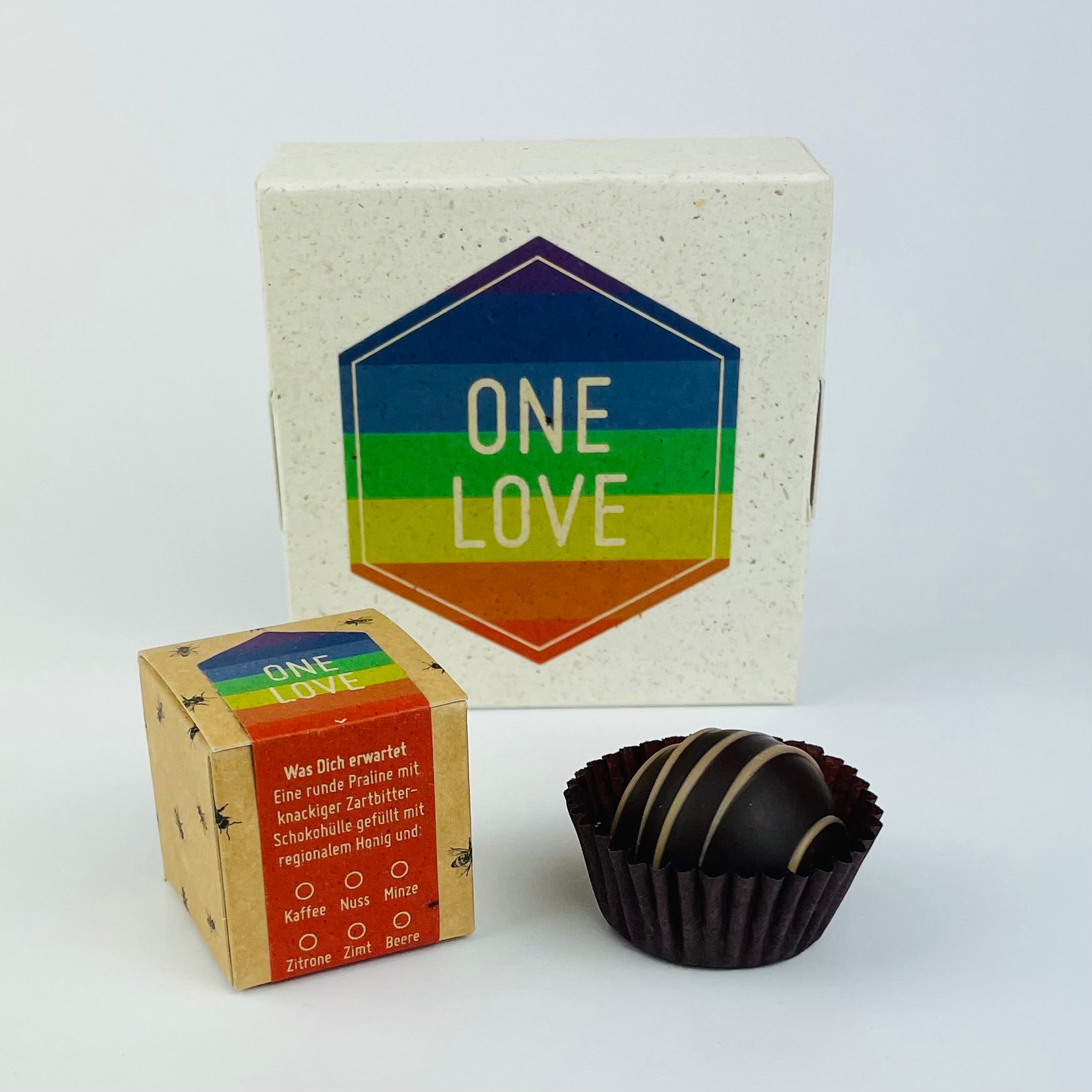 Honigpralinen mit Botschaft One Love 